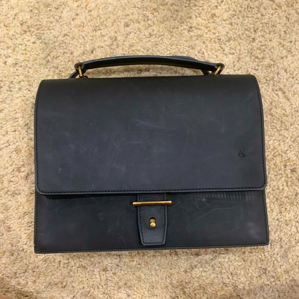 PB 0110 AB 3 bag in black and white